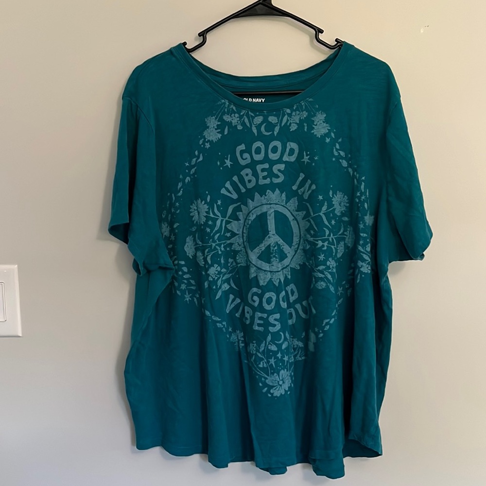 Old Navy short sleeve T-shirt size 2x worn twice